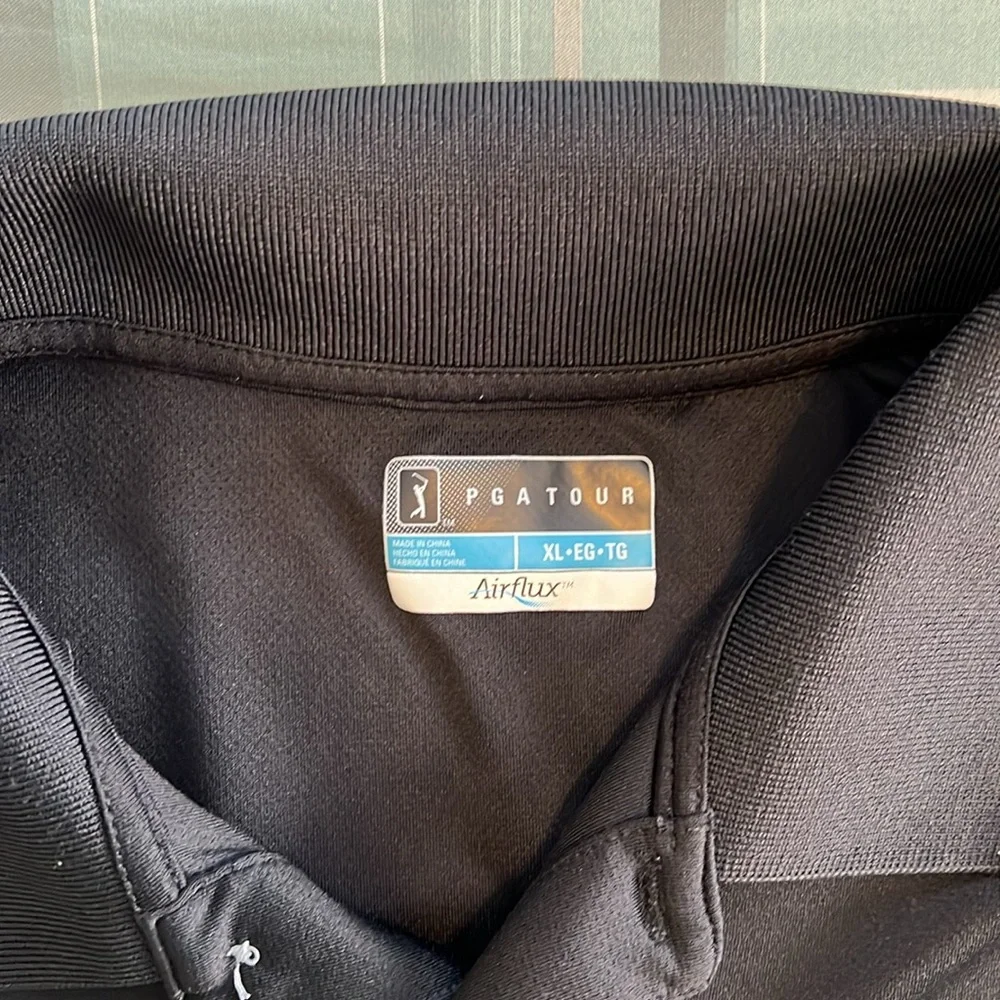 Men's Airflux Solid Mesh Short Sleeve Golf Polo Shirt - Picture 2 of 3